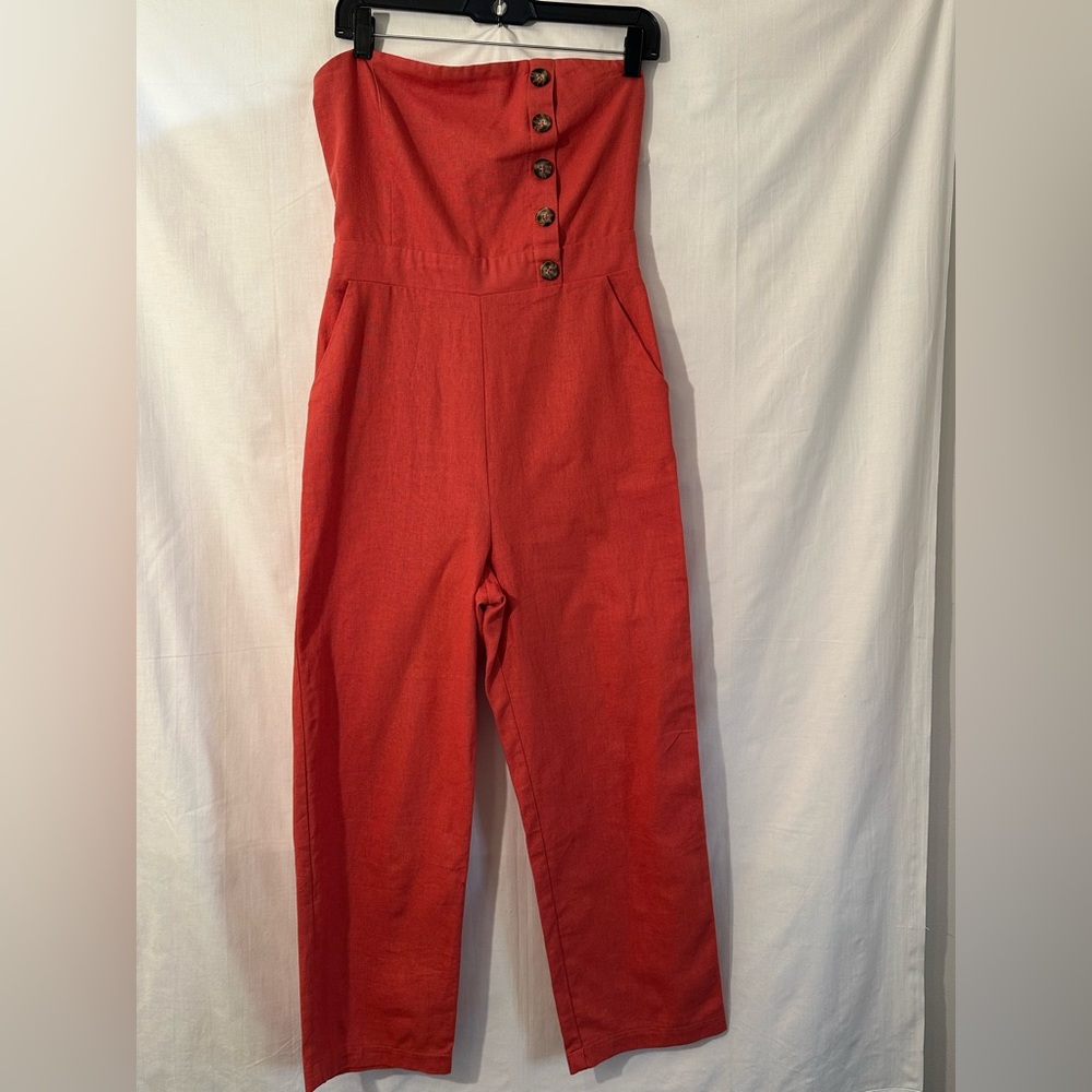 Adorable sleeveless one piece cropped linen pantsuit size medium